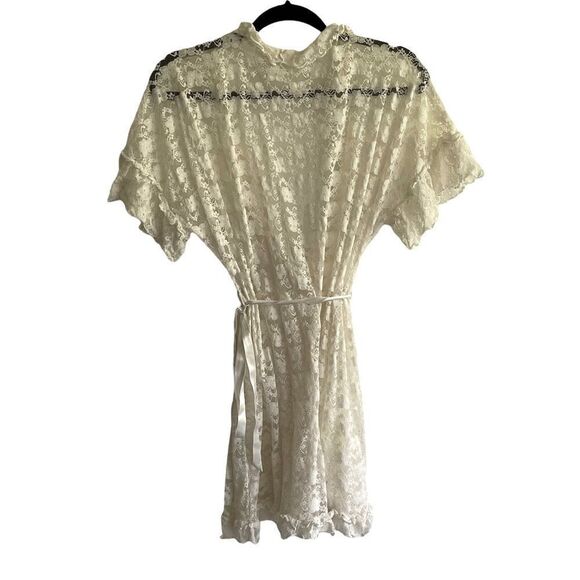 LACE Short Sleeve Wrap Tie-Waist Mini Robe Cream One Size - Picture 6 of 7